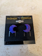 Load image into Gallery viewer, Post Earrings