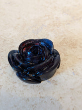 Load image into Gallery viewer, Shimmer Rose Straw Topper
